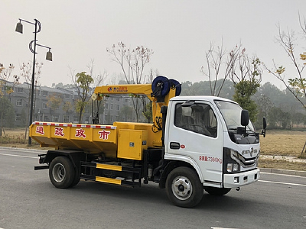 國(guó)六東風(fēng)多利卡管道清淤車